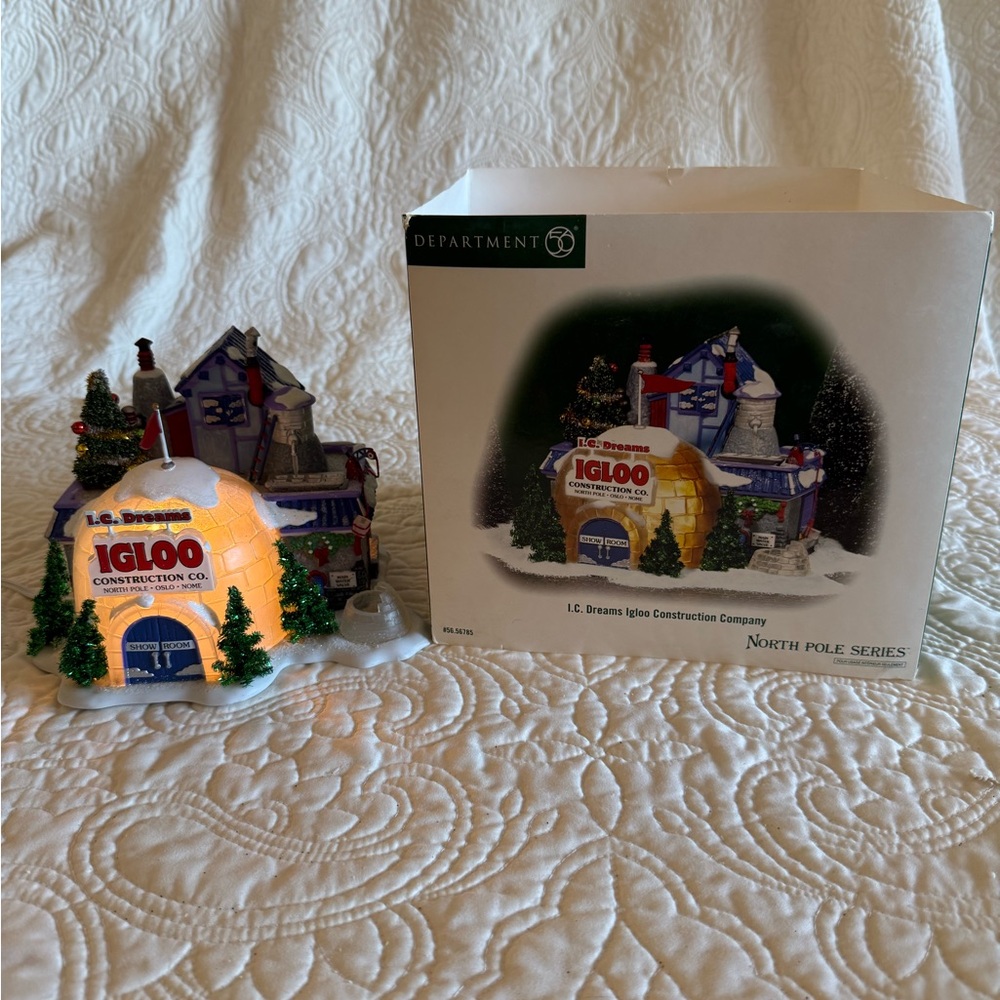 Department 56 North Pole Igloo Construction Co.